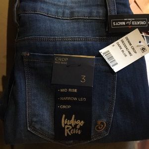 NWT Indigo Rein mid-rise narrow leg crop size 3